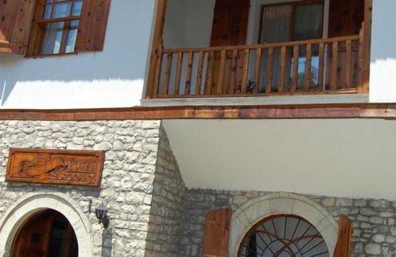 Hotel Berati Exterior foto